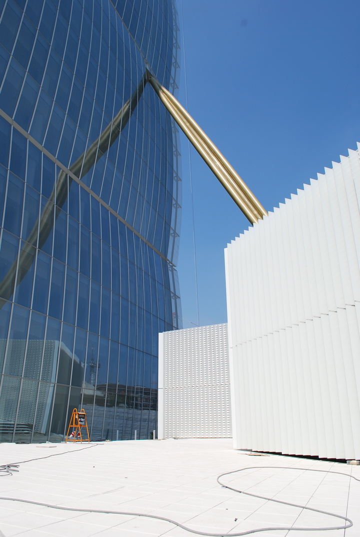 Torre Allianz by Isozaki Maffei in Milan