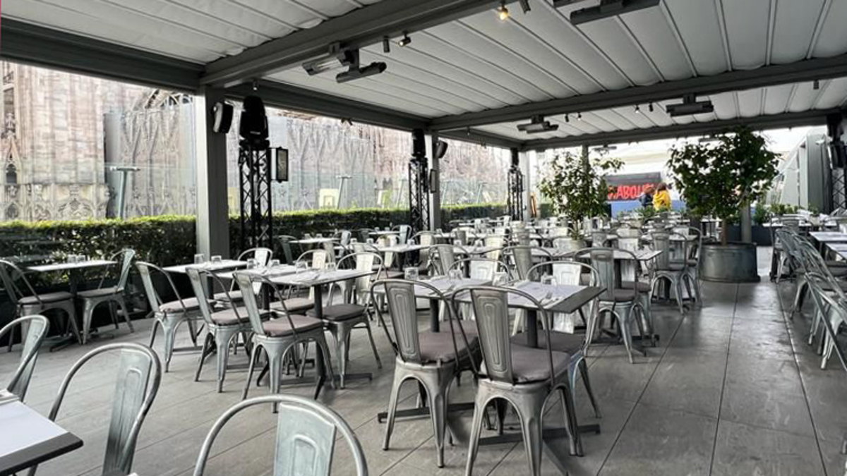 The restoration of the Rinascente terrace in Piazza Duomo in Milan